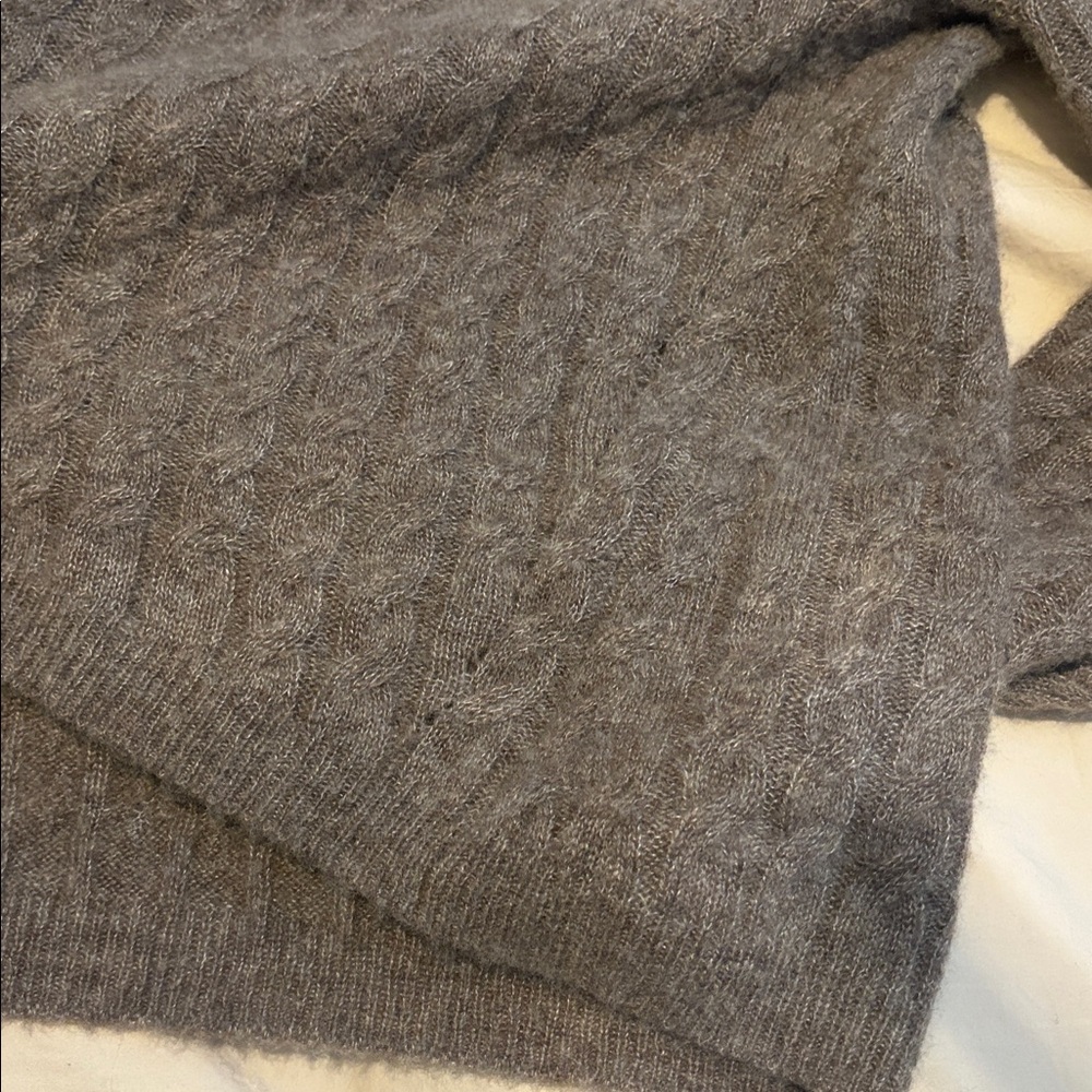 Meilleur Moment cable knit cashmere sweater - Picture 8 of 10